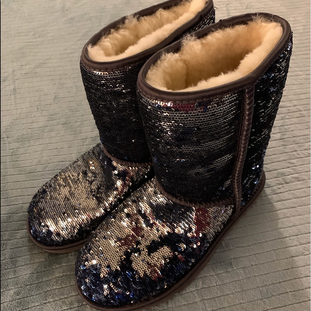UGG Classic Short Boots